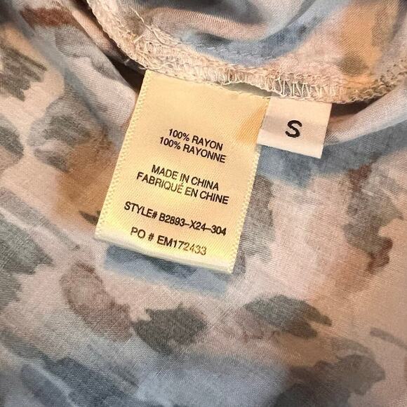 Bella Dahl Brown/Tan Animal Print High/Low Women's Button Down. Size Small - Picture 7 of 7